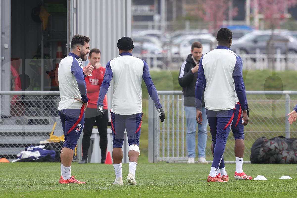 Voie bună, dar și concentrare în rândul francezilor » Ce s-a întâmplat la antrenamentul de dinainte de Lyon - FCSB