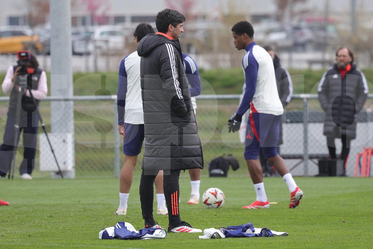 Voie bună, dar și concentrare în rândul francezilor » Ce s-a întâmplat la antrenamentul de dinainte de Lyon - FCSB
