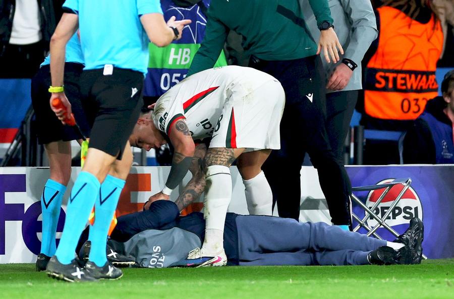 Pedro Neto: „Am văzut că l-am rănit. Mi-am cerut scuze de vreo 35 de ori”, foto: Guliver/gettyimages Pedro Neto, sancționat după eliminarea cu Arsenal! Probleme și în Liga Campionilor