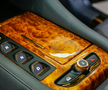Cum arată „Rolls-Royce”-ul din Vietnam, cu schimbător placat cu aur și trei motoare