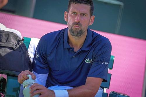 Novak Djokovic a avut probleme mari de respirație în eșecul din optimile de la Indian Wells // foto: Imago