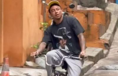 Jesse Lingard, plimbare cu bicicleta în favelele din Sao Paulo
