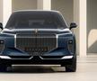 Cum arată „Rolls-Royce”-ul din Vietnam, cu schimbător placat cu aur și trei motoare