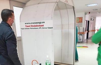 COVID-19. Tunelurile de decontaminare pentru medici, cumpărate la foc automat în România » Specialiștii avertizează: „Nu pot omorî COVID-19”