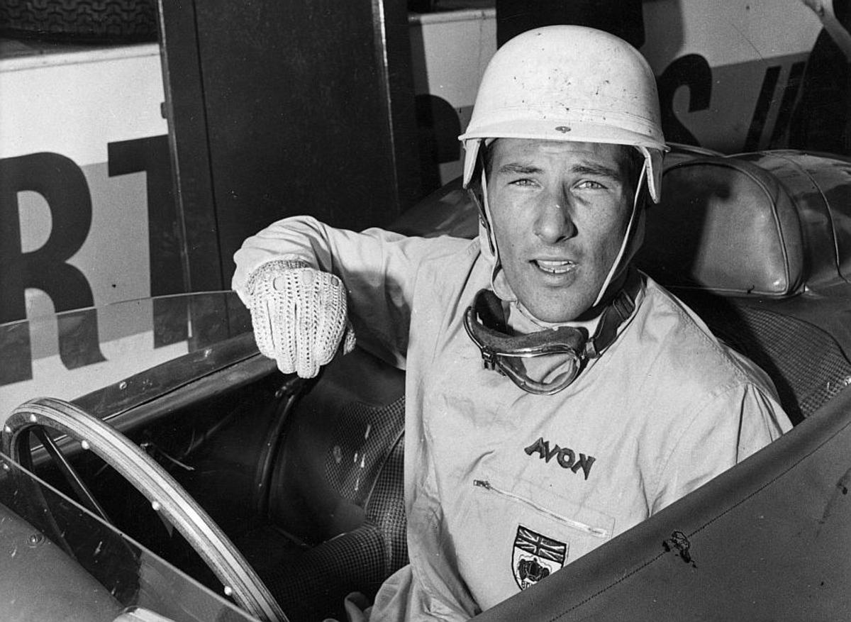 Legendarul pilot Sir Stirling Moss a murit la 90 de ani! Imagini din carieră și de la accidentul care l-a lăsat paralizat 6 luni