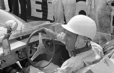 Legendarul pilot Sir Stirling Moss a murit la 90 de ani! Imagini din carieră și de la accidentul care l-a lăsat paralizat 6 luni