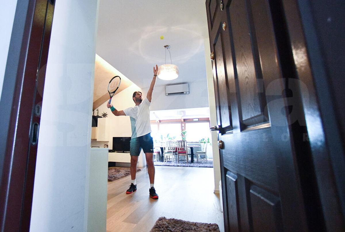 DOR DE SPORT » Proiect special GSP: 12 sportivi români fotografiați în casele lor, gata echipați de competiții