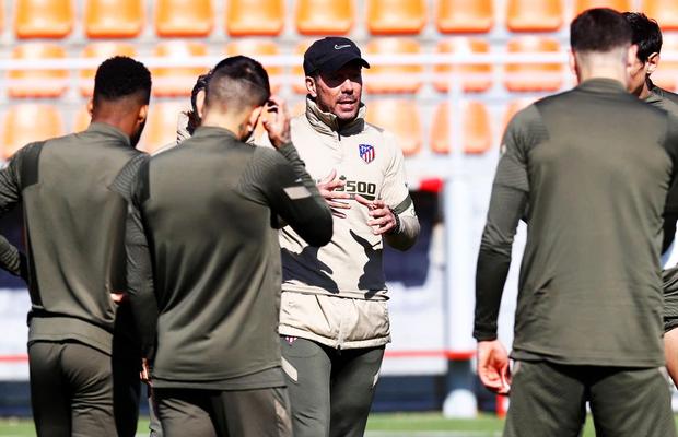 Simeone crede în titlu, chiar dacă Real Madrid și Barcelona au reintrat în luptă: „Suferim, dar rezistăm!” + cum arată programul ultimelor etape