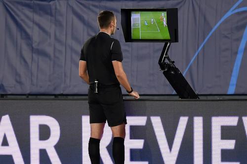 VAR-ul continuă să lipsească din Liga 1. FOTO: Guliver/Getty Images