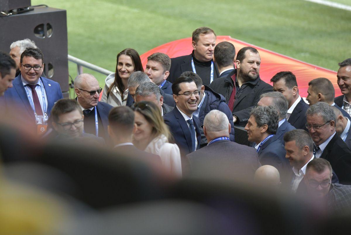 Răzvan Burleanu a marcat cu poarta goală » Ales în unanimitate pentru al 3-lea mandat la FRF: 272 de voturi pentru, zero împotrivă, zero abțineri!