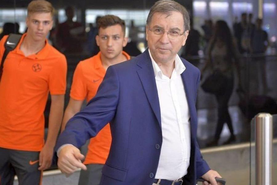 Valeriu Argăseală e un împătimit al poeziilor Becali a râs în hohote de subalternul său: „Cum să te apuci de așa ceva la 60 de ani?”