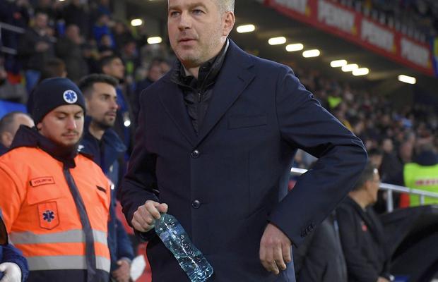 Jucătorul care e o prioritate pentru Edi Iordănescu: „Din păcate, situația e neplăcută! Vedem cum îl aducem la lot”