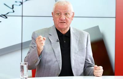 Firma lui Dumitru Dragomir presează Dinamo pentru datorii la cazare. Cât trebuie să plătească alb-roșiii