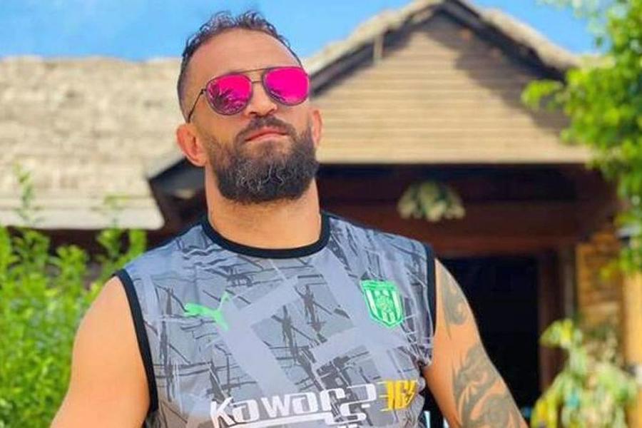 Nizar Aissaoui Un fotbalist s-a incendiat chiar în fața secției de poliție » Gest extrem după ce a fost acuzat pe nedrept. Atenție, imagini care vă pot afecta emoțional!
