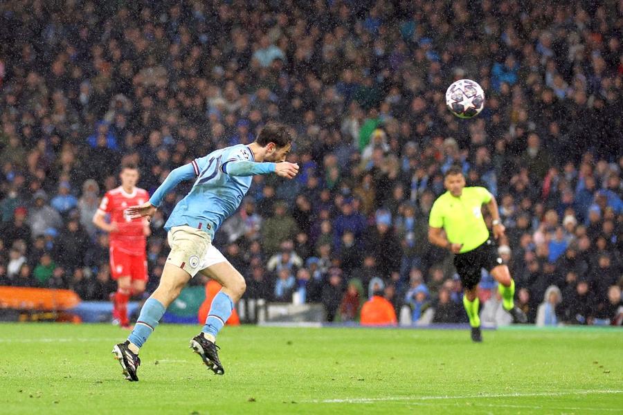 Golul reușit de Bernardo Silva contra lui Bayern / foto: Guliver/Getty Images Pep Guardiola exultă, după demonstrația lui Manchester City cu Bayern: „Unul dintre cei mai buni jucători pe care i-am antrenat în viața mea! E special”