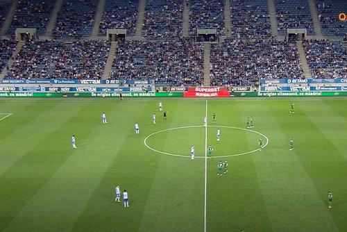 Partida dintre Universitatea Craiova și Farul Constanța, din play-off-ul Superligii, a fost televizată în regim de avarie, cu o singură cameră funcțională.