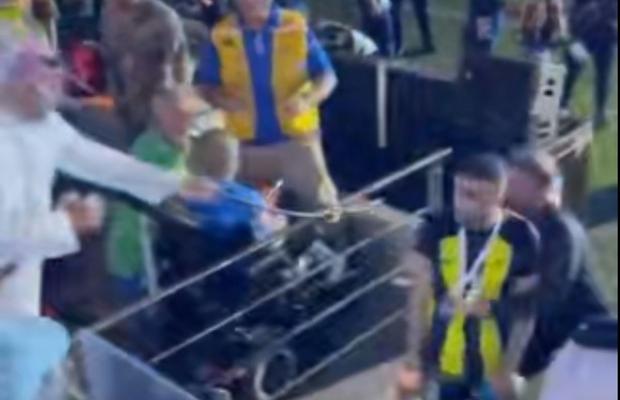 Ca în Evul Mediu! Cum a fost bătut un jucător al lui Al-Ittihad de un fan al lui Al-Hilal în finala Supercupei!