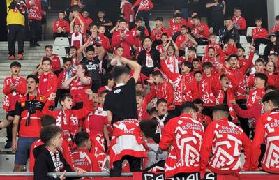Cu stadionul suspendat, Dinamo a pus în vânzare bilete virtuale » Care e prețul