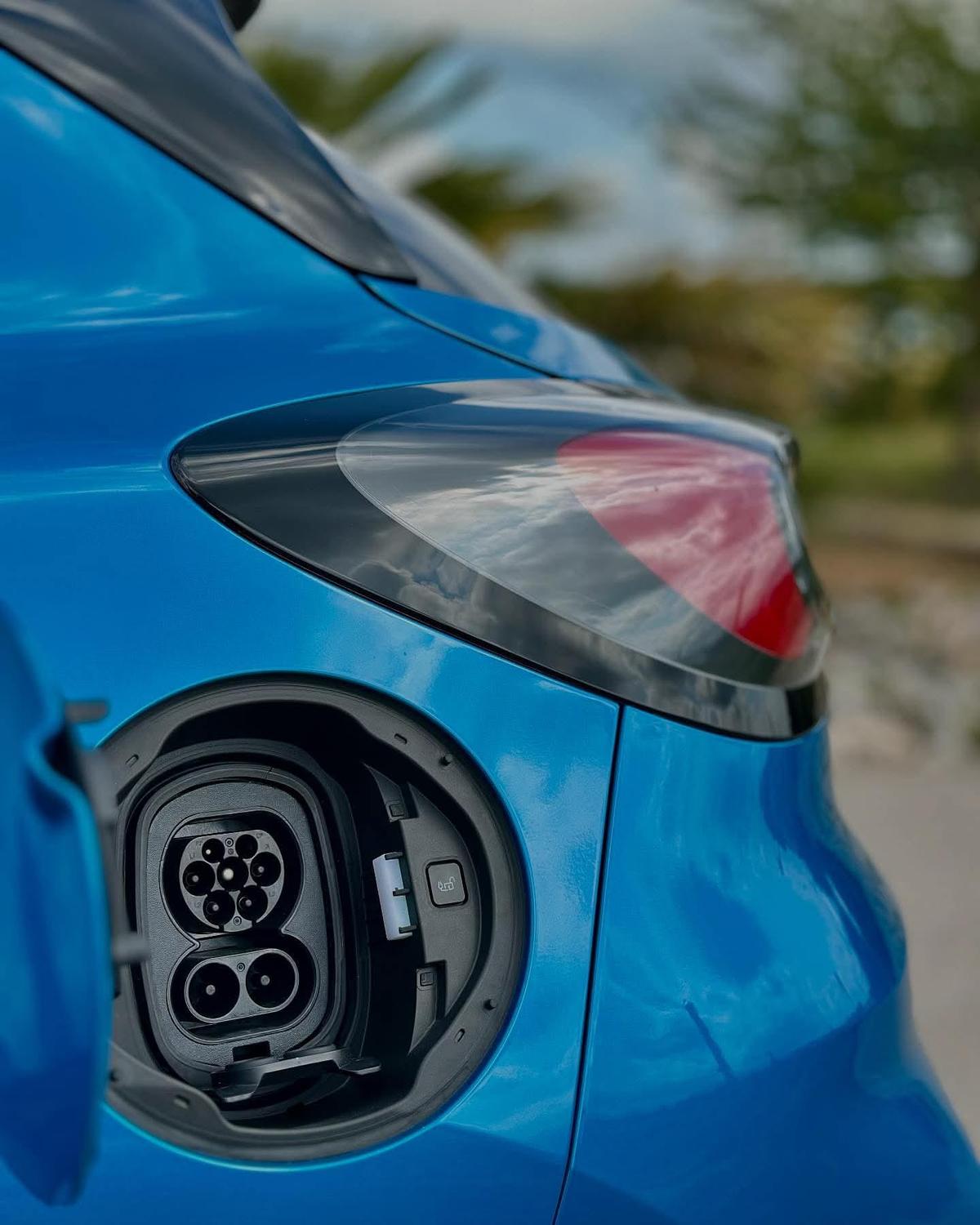 Prima mașină electrică fabricată în România ajunge la clienți în această primăvară » Cum arată modelul produs la Craiova