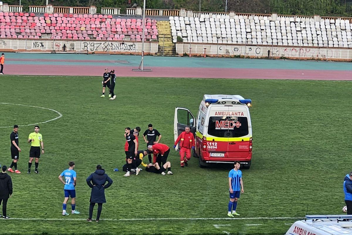 Celălalt Dinamo » În Ștefan cel Mare încă se joacă: Bratu, show pe margine în „derby”, gloriile au venit la meci + Imagini dezolante cu stadionul. 9 detalii