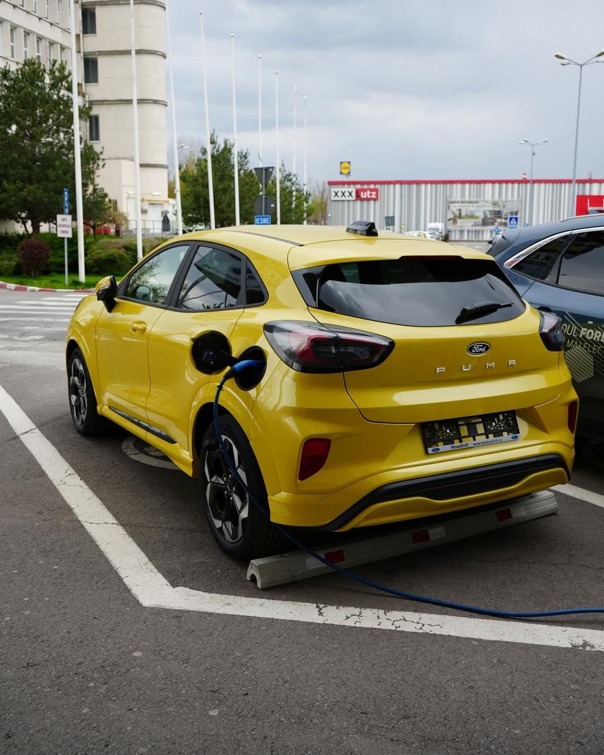 Prima mașină electrică fabricată în România ajunge la clienți în această primăvară » Cum arată modelul produs la Craiova