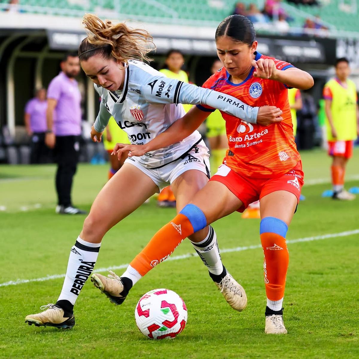 Echipa de fotbal feminin a celor de la Mazatlan Fc