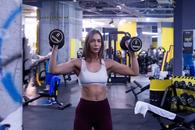 Motivaţie vs disciplină » Delia Hărăguţă: 5 motive pentru care să te apuci de sală + De ce înfometarea nu te ajută să slăbeşti pe termen lung