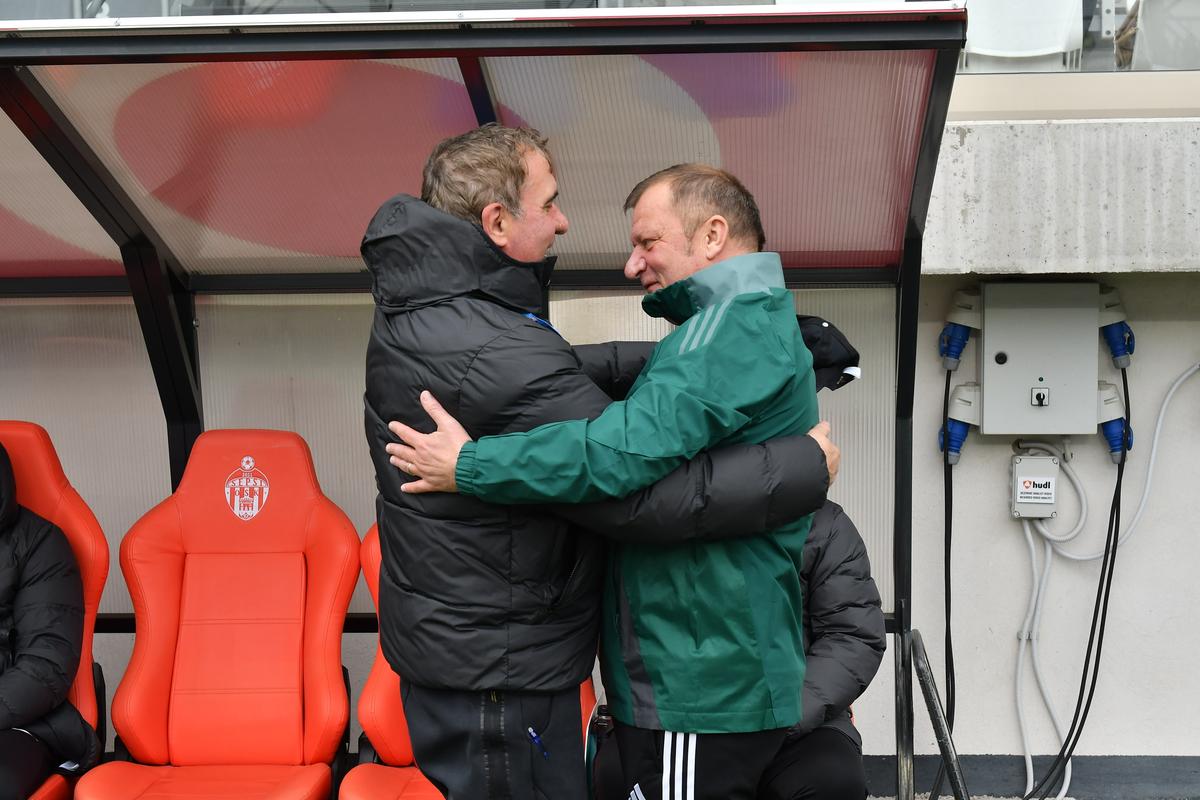Hagi l-a învins pe Dorinel Munteanu! Sepsi, în prăpastie după UMILINȚA cu Farul » Clasament incredibil în play-out