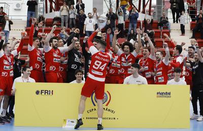 Dinamo câștigă Cupa României la handbal masculin » Succes clar în finala cu Potaissa Turda