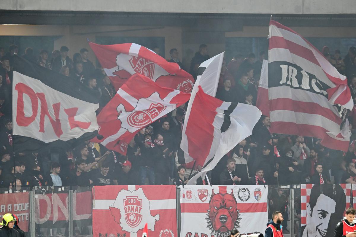 Dinamo 4x4! Nu se mai întâmplase NICIODATĂ în play-off