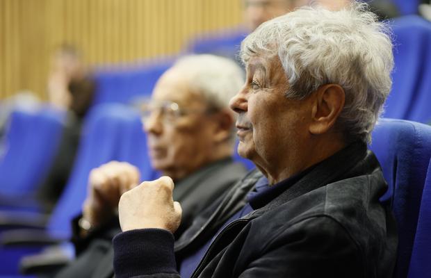 „Picioarele v-au adus până aici. De acum, decide mintea!” » Lecția lui Mircea Lucescu pentru o generație întreagă de fotbaliști ai României