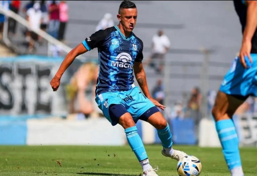 Jesús David Emiliano Endrizzi are 108 meciuri, cu 4 goluri și 7 assisturi, pentru Club Atlético Gimnasia y Esgrima (Jujuy) / Foto: Instagram/@oficialgyejujuy Un fotbalist a strigat în avion: „Bombă, sărim în aer!” » Reacția pasagerilor și cum s-a terminat totul