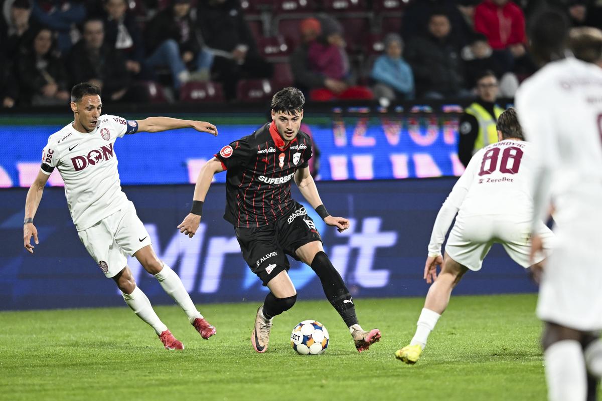 CFR Cluj - Dinamo, în etapa #4 din play-off // foto: Imago