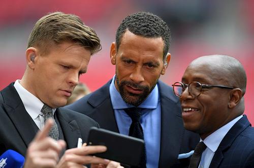 Ian Wright, în dreapta, e acum  analist sportiv al BBC // FOTO: Guliver/GettyImages