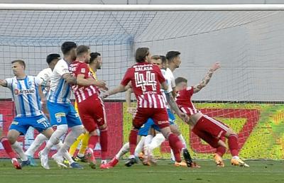 Penalty nedat în prima repriză din CSU Craiova - Sepsi » Mihai Stoica, ironie la adresa lui Feșnic