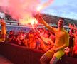 Săraci și înglodați în datorii, cei de la Petrolul au tras cu dinții să promoveze, urmând să trăiască din drepturile TV cât se va putea și din talentul lui Nae Constantin, dacă va continua!, și al fotbaliștilor care au dus greul bătăliei din ”B”.