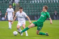 Avertisment pentru FCSB » Ce defecte are fundașul de națională dorit de vicecampioană: „Câteodată parcă îl ia somnul pe teren”