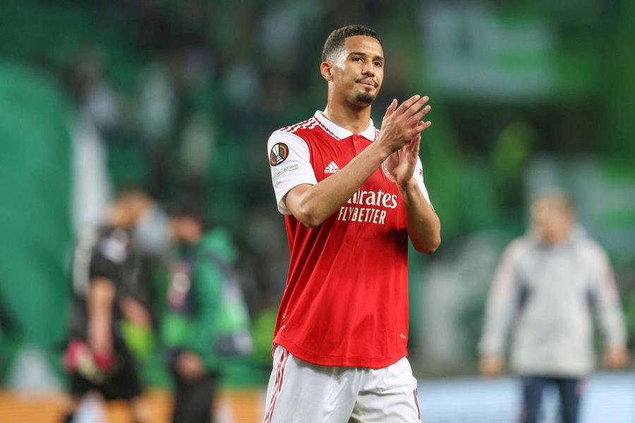 William Saliba/ foto: Gulliver/GettyImages Florentino Perez vrea să îl aducă la Real Madrid pe cel mai bine cotat fundaș din lume
