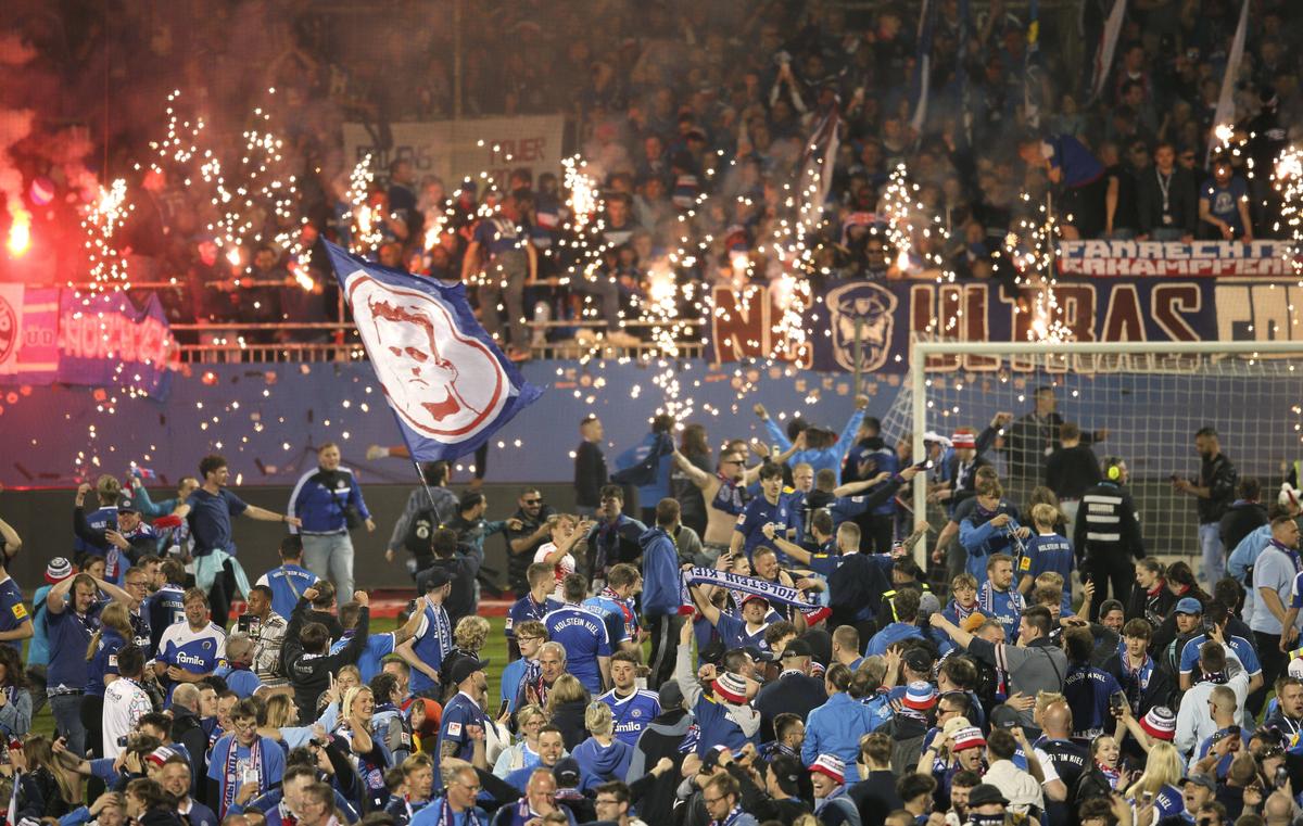 Promovare istorică: au intrat în Bundesliga pentru prima oară! + încă un an ratat pentru Hamburg