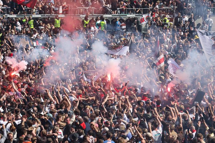 St. Pauli a sărbătorit promovarea/ foto Imago Images