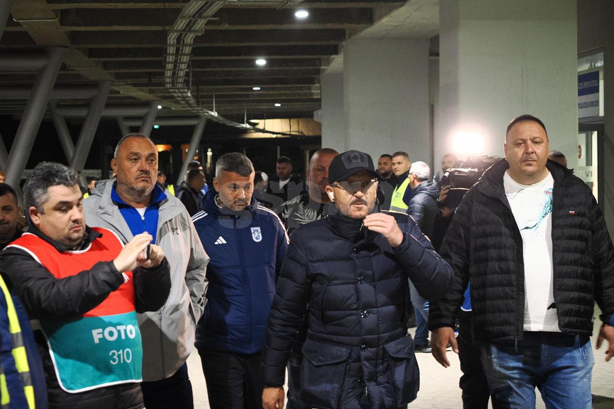 Cutremur la FCU Craiova! Mititelu a dat afară ȘASE oameni de bază: favoritul lui Becali a devenit liber