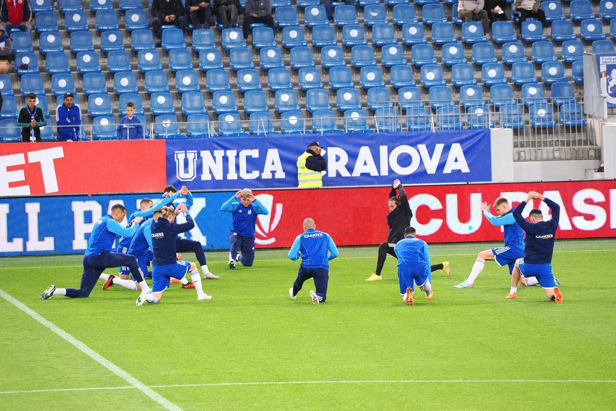 Imagini înainte de FCU Craiova - Hermannstadt
