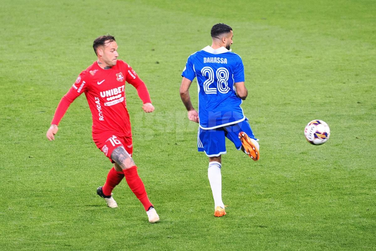 Fotbalistul lui Adrian Mititelu s-a transferat în Superliga: „Îi urăm bun venit în legendarul tricou roș-alb!”
