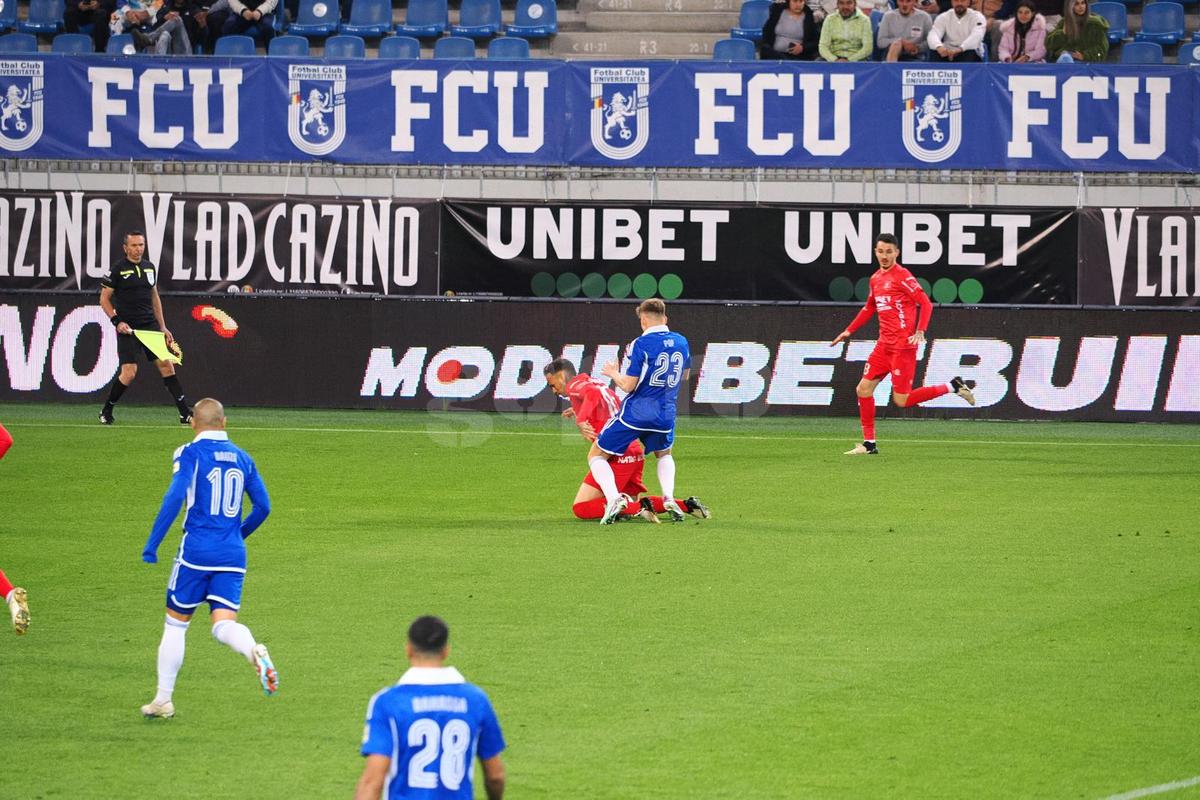 FCU Craiova - Hermannstadt, meci oprit și reluat după 37 de secunde de la start!