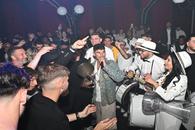 CELE MAI TARI IMAGINI de la petrecerea de titlu a roș-albaștrilor » Florinel Coman, one-man show