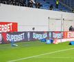 FCU Craiova - Hermannstadt. Scaune aruncate pe teren, meci întrerupt/ foto: Ionuț Iordache (GSP)