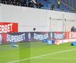 FCU Craiova - Hermannstadt. Scaune aruncate pe teren, meci întrerupt/ foto: Ionuț Iordache (GSP)