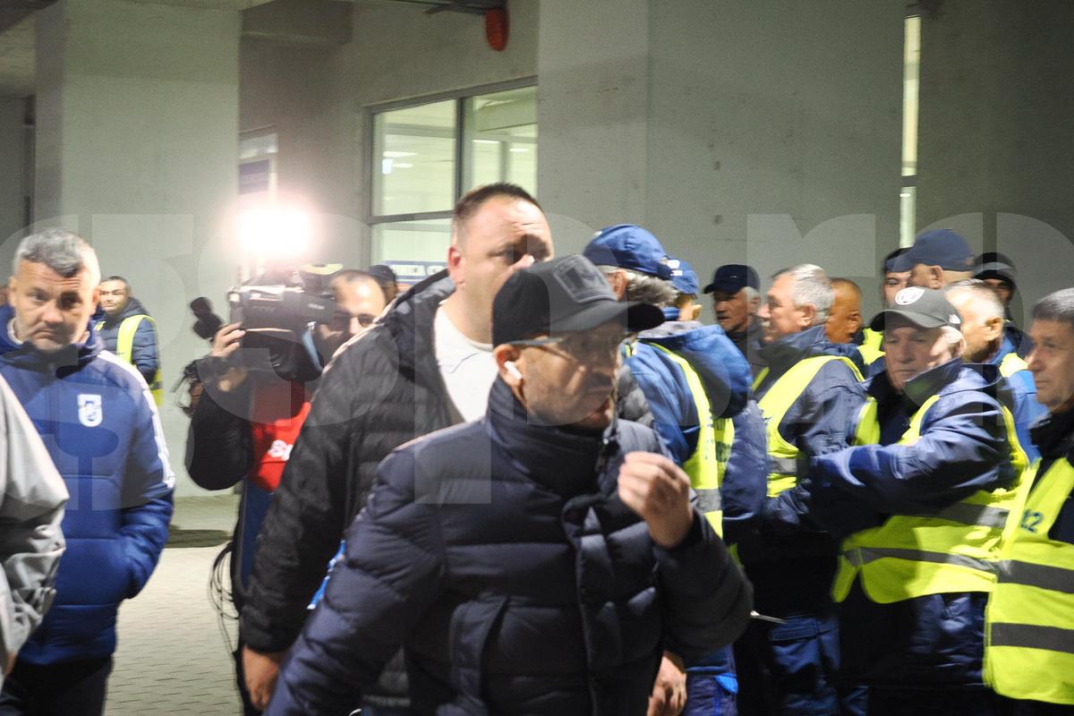 Imagini de la Craiova, după ce FCU a retrogradat