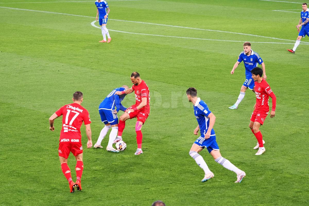 Fotbalistul lui Adrian Mititelu s-a transferat în Superliga: „Îi urăm bun venit în legendarul tricou roș-alb!”