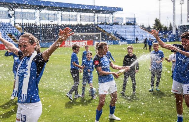 Farul a luat trofeul, la primul sezon în Superliga » Gică Popescu: „Ne pregătim de Liga Campionilor”